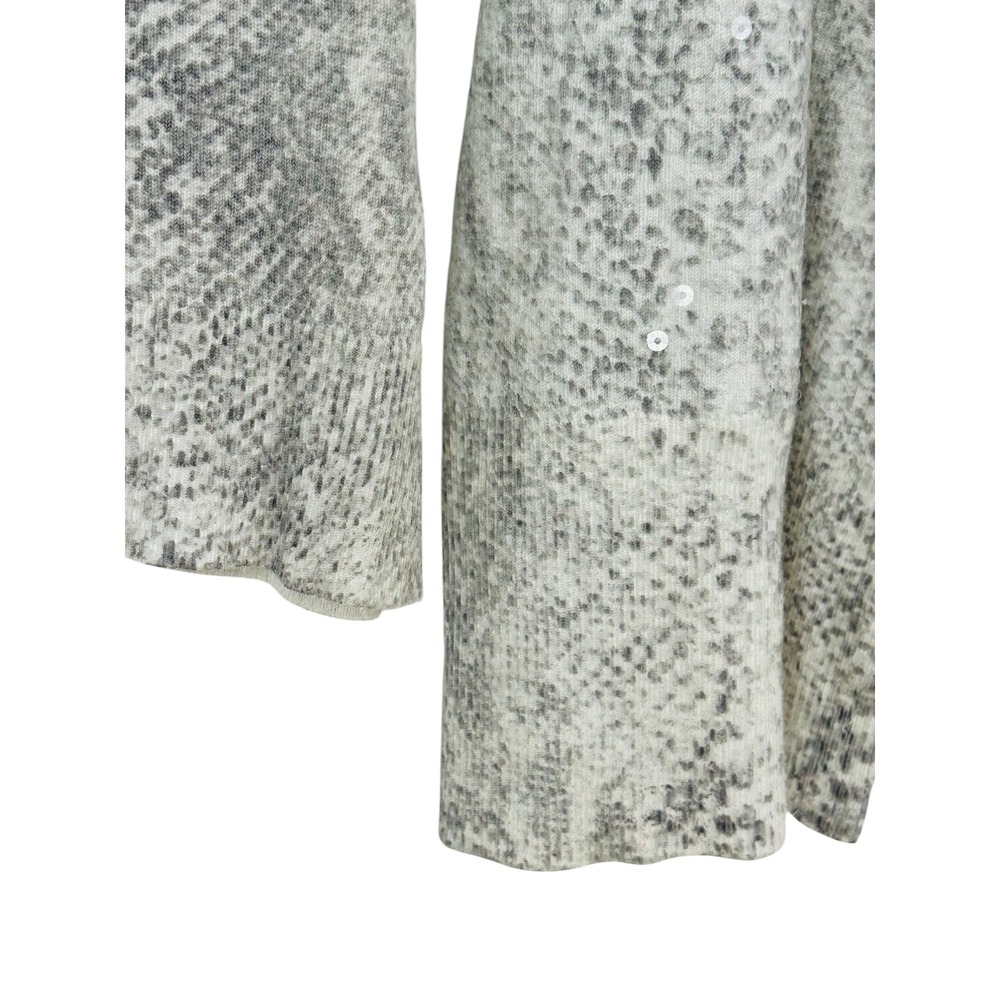 White House Black Market Snakeskin Sequin Cardigan XL Gray Animal Print Sweater - Picture 6 of 7